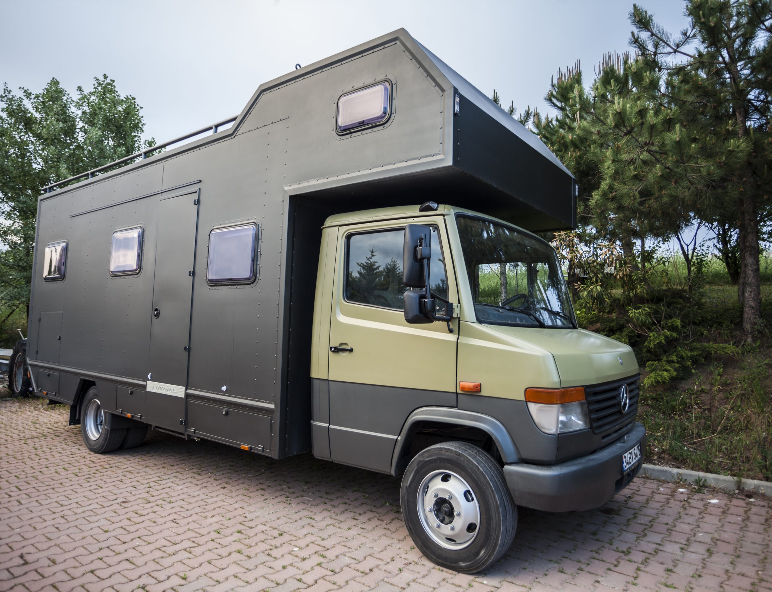 mom-caravan-vario-alkoven